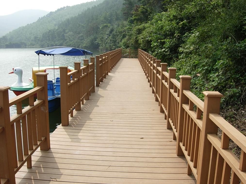 木塑產(chǎn)品應(yīng)該如何養(yǎng)護(hù)？